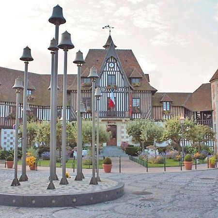 Le Cyrano, Deauville - App. T2 Proche De La Mer Eksteriør billede