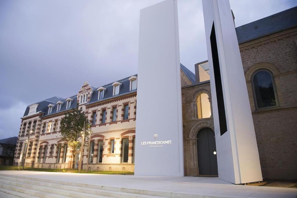 Le Cyrano, Deauville - App. T2 Proche De La Mer Eksteriør billede